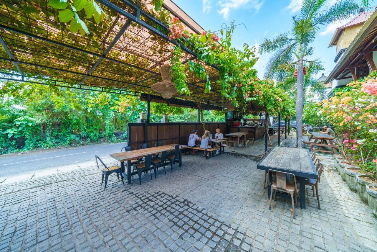 Black Pearl Hostel Canggu Εξωτερικό φωτογραφία